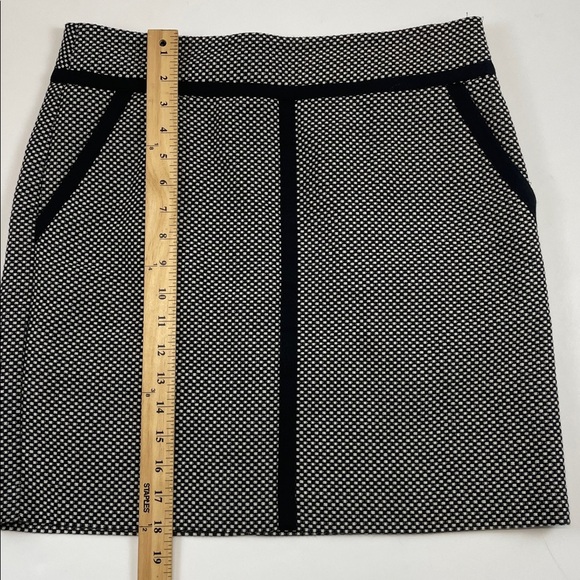 LOFT Black White Tweed Pencil Skirt Contrast Trim Classic Womens Sz 6 - Picture 4 of 7